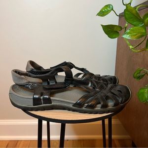 zibu beena sandals